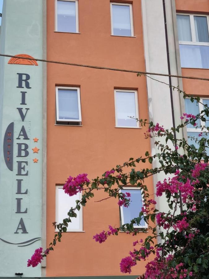 Hotel Rivabella Davoli Exteriér fotografie